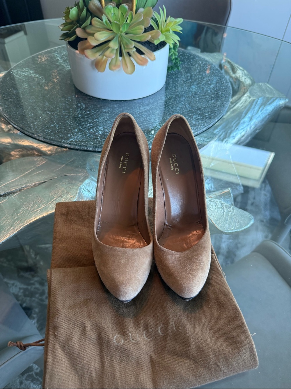 Gucci Women's Brown Suede Pointed-Toe Pumps